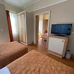 Club Grand Hotel Side