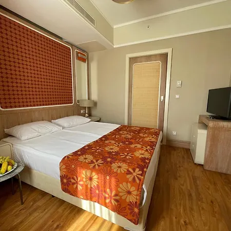 Hotel Club Grand 5*
