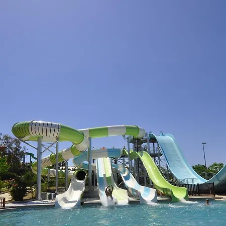 Club Grand فندق 5*