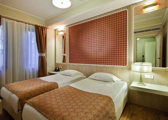 Ξενοδοχείο Club Grand